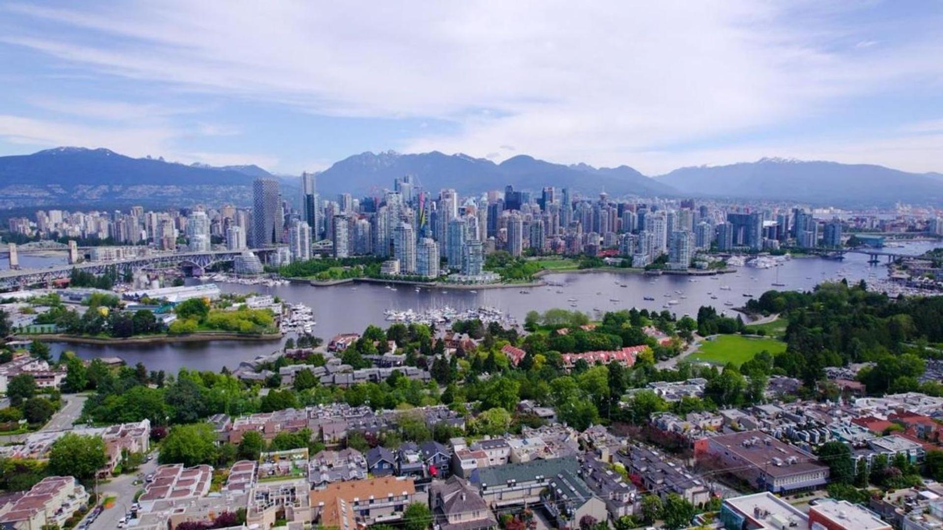Charming Heritage Home With Mountain And City Views Vancouver Eksteriør bilde