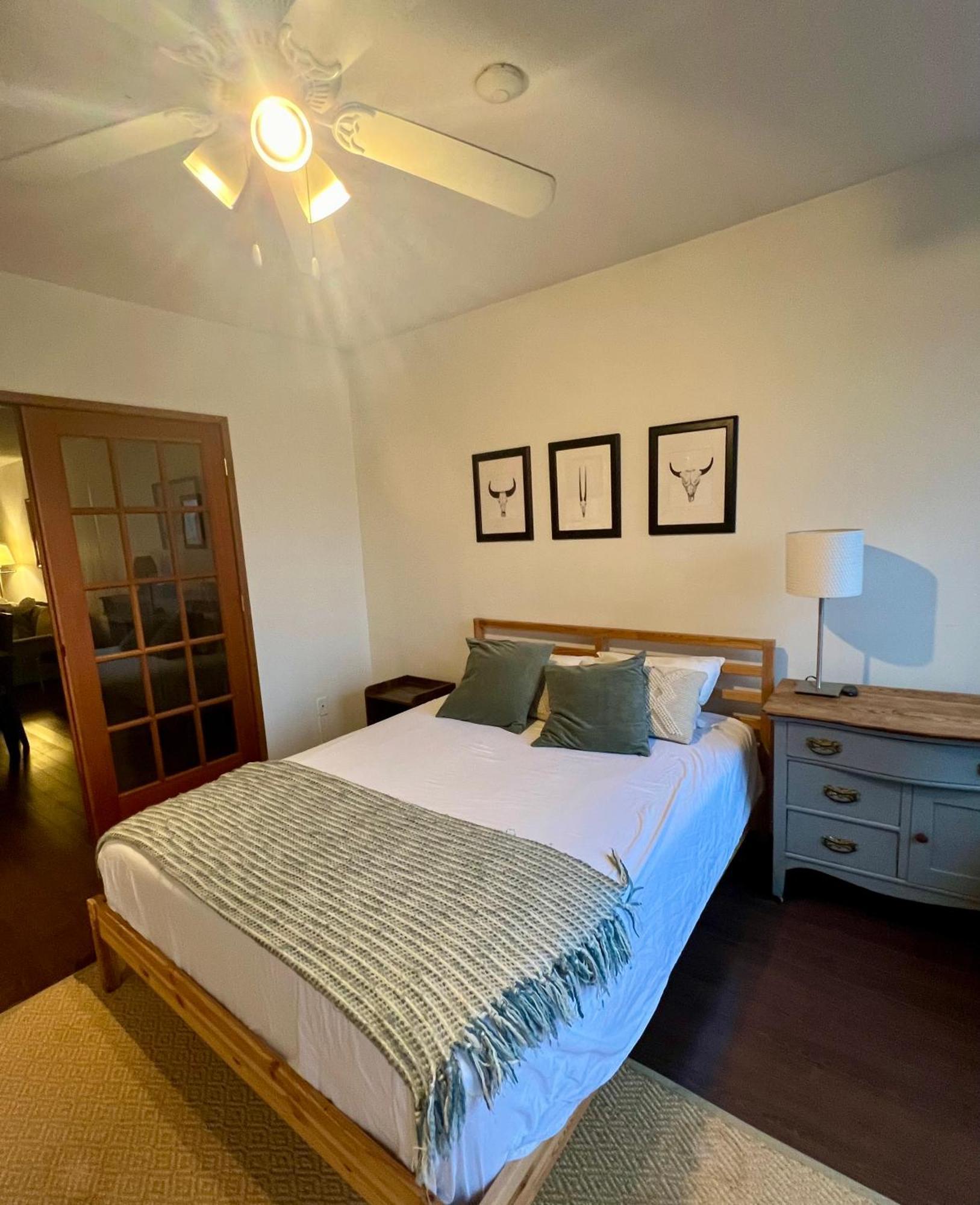 Charming Heritage Home With Mountain And City Views Vancouver Eksteriør bilde