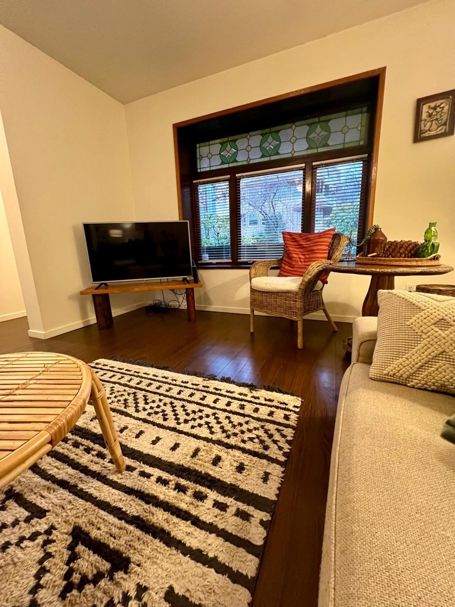 Charming Heritage Home With Mountain And City Views Vancouver Eksteriør bilde